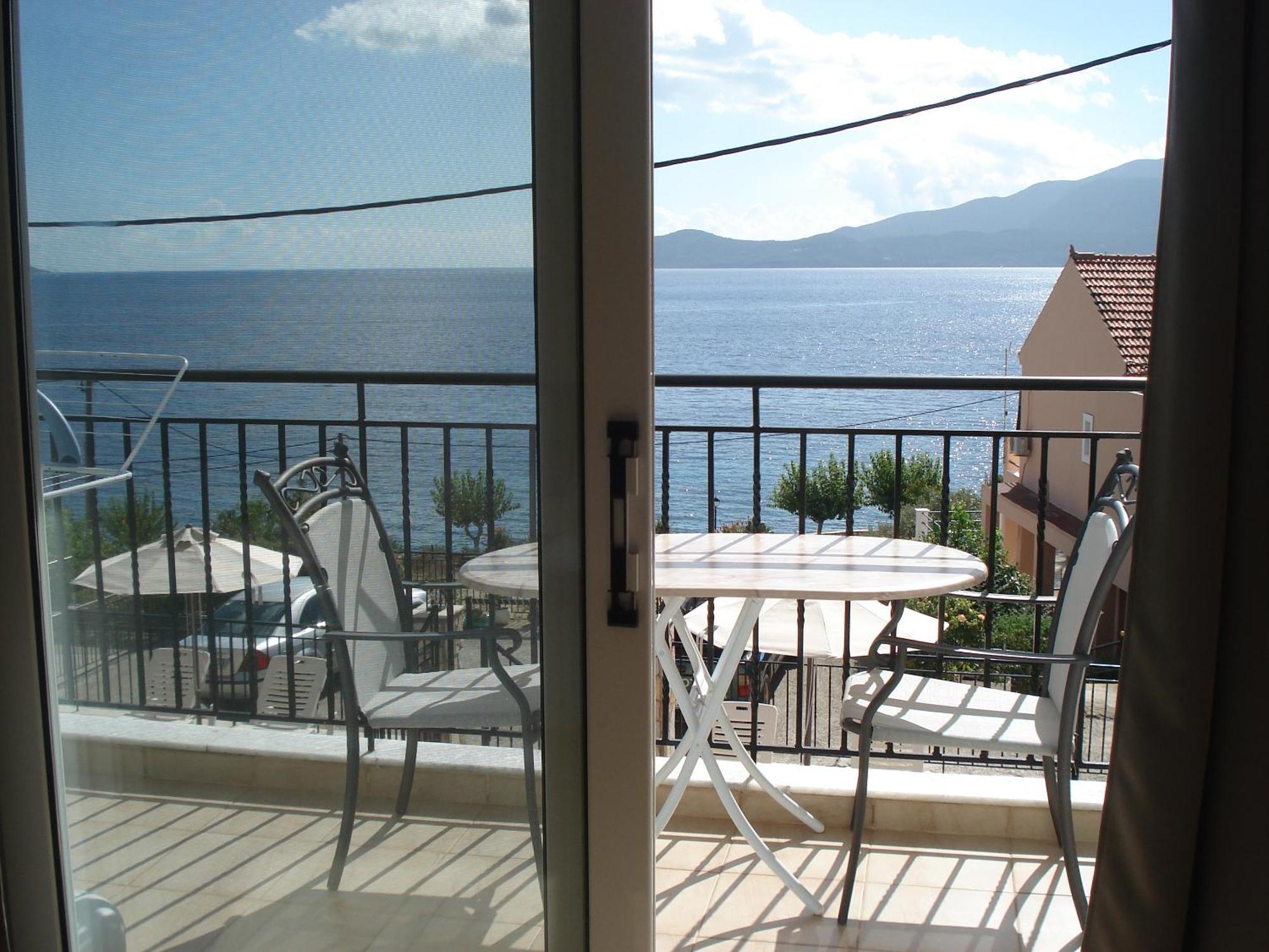 Mema'S Apartment Agia Efimia Екстериор снимка