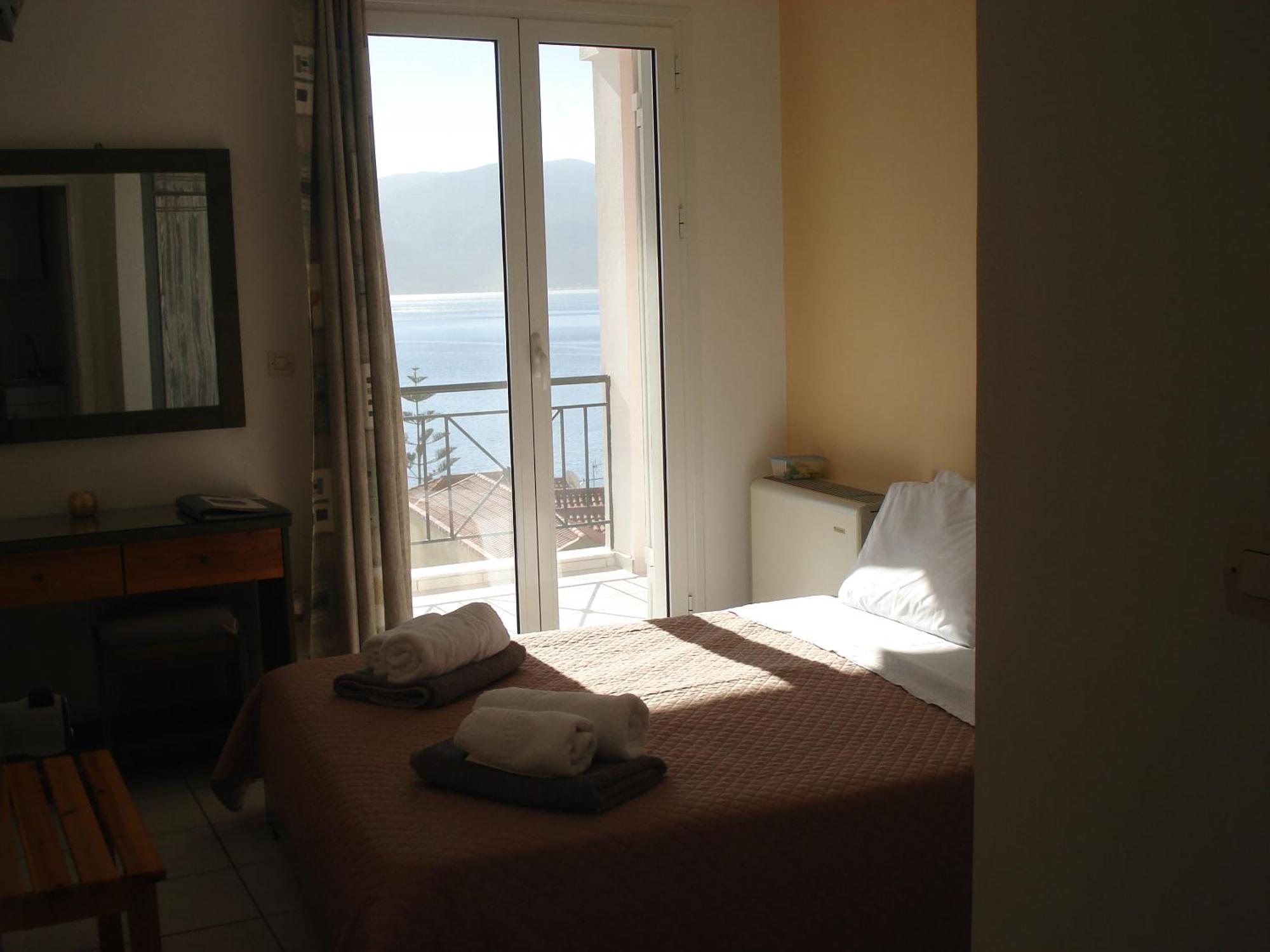 Mema'S Apartment Agia Efimia Стая снимка