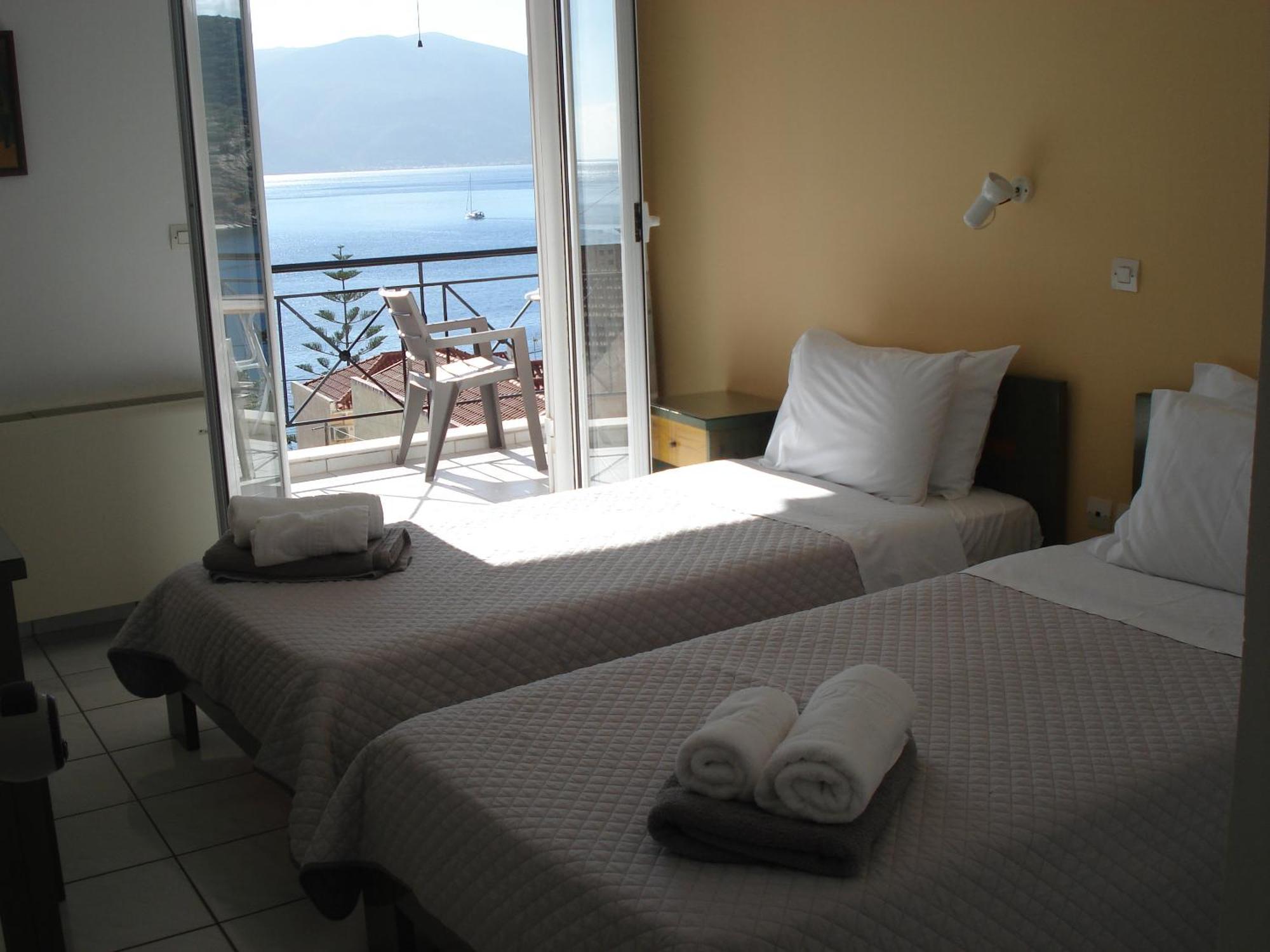 Mema'S Apartment Agia Efimia Стая снимка