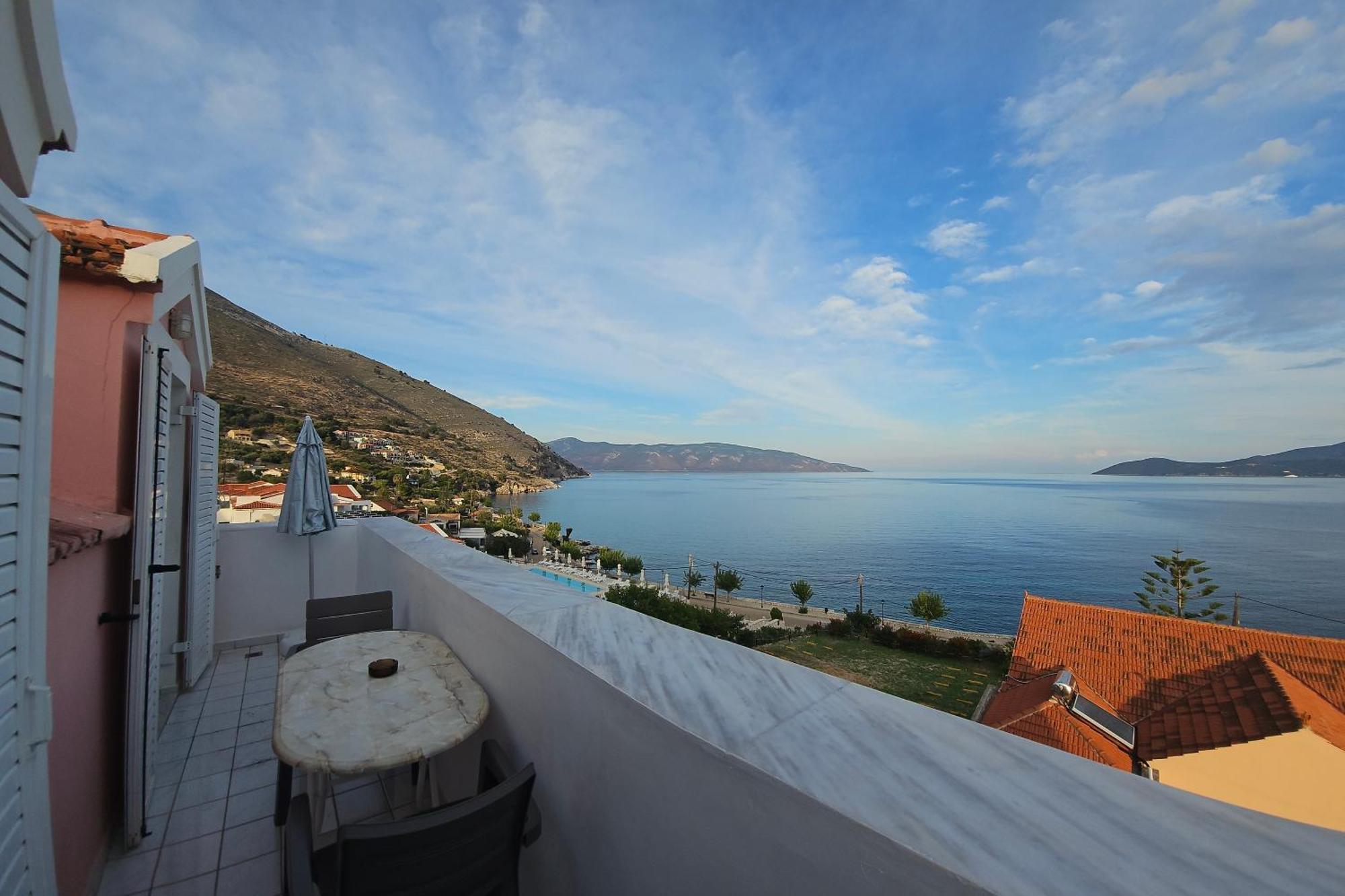Mema'S Apartment Agia Efimia Стая снимка