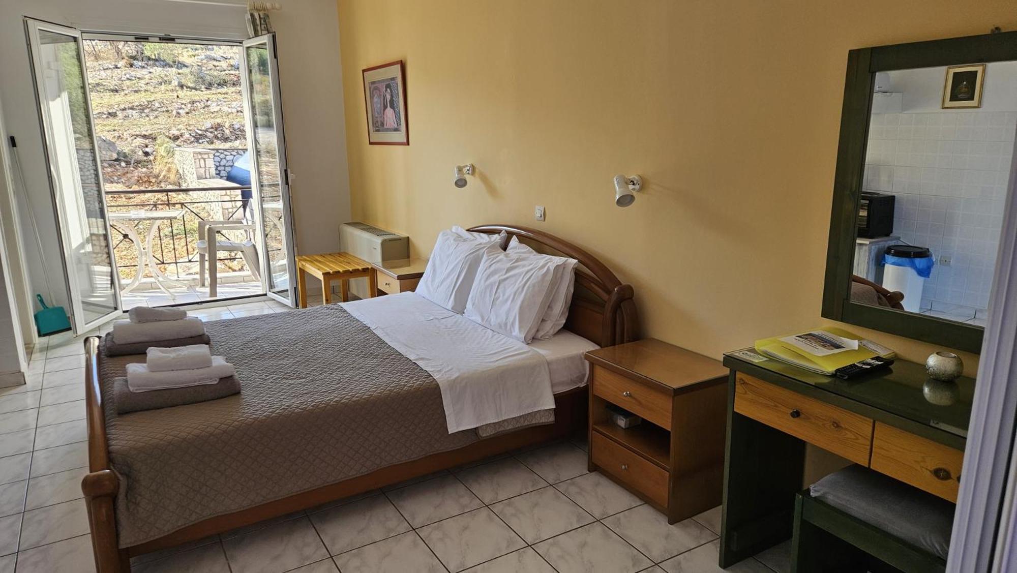 Mema'S Apartment Agia Efimia Стая снимка